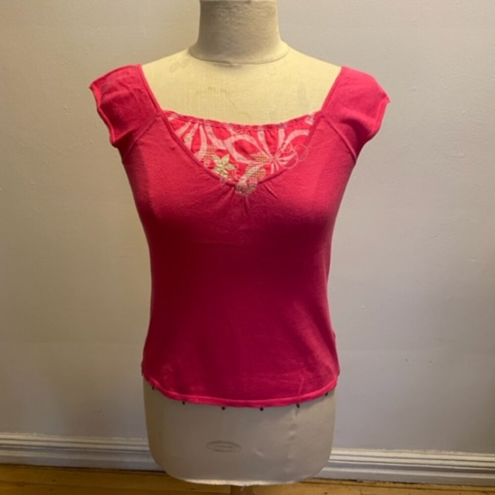 Colour Eighteen cap sleeve V-neck sweater with printed woven insert NWOT